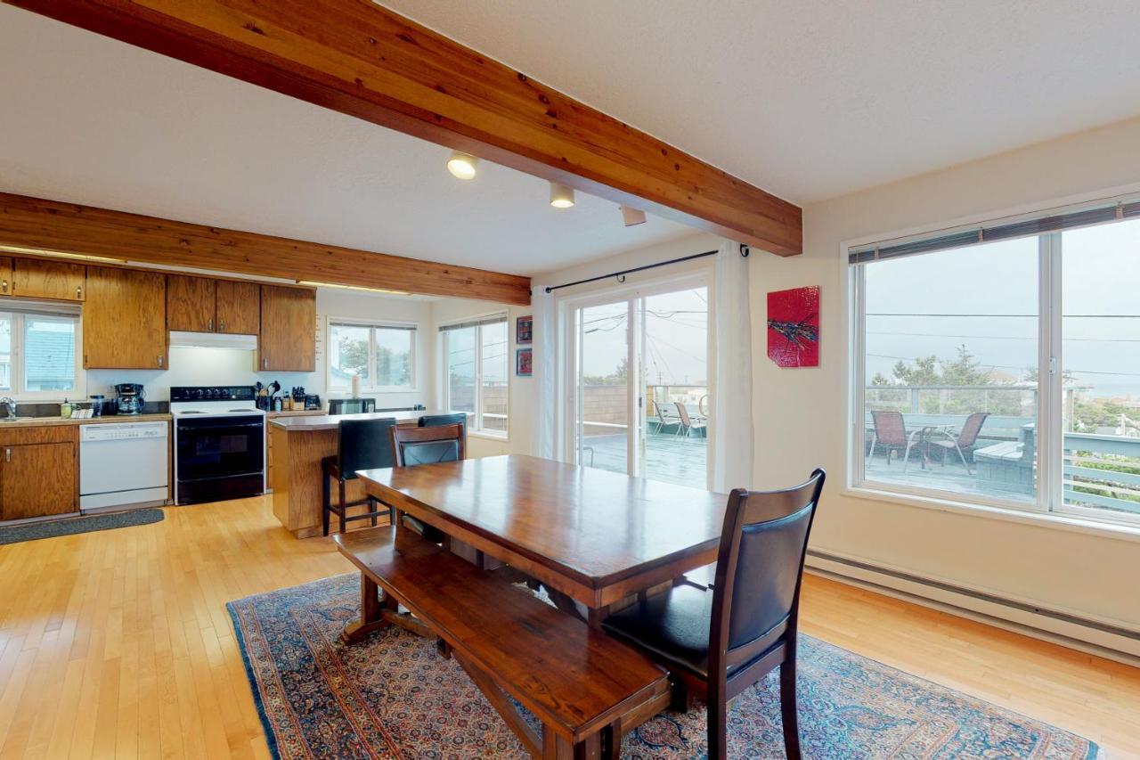 Newport'S Cypress Oceanview Home Экстерьер фото