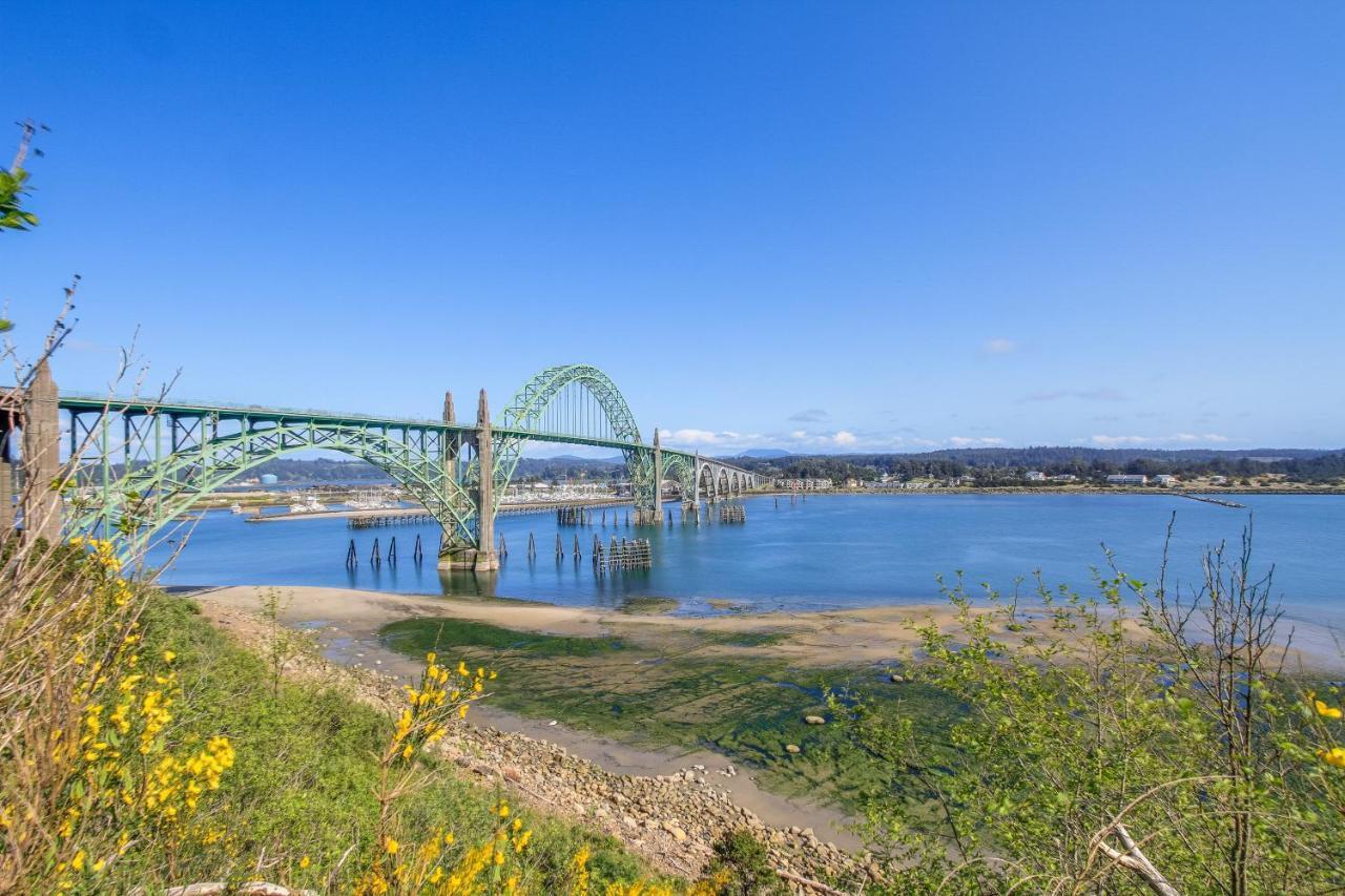 Newport'S Cypress Oceanview Home Экстерьер фото